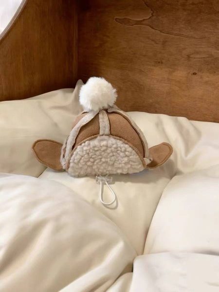 Теплая шапка-ушанка для собак Teddy Aviator с прорезями для ушей и помпоном, бежевая, M 6828 фото